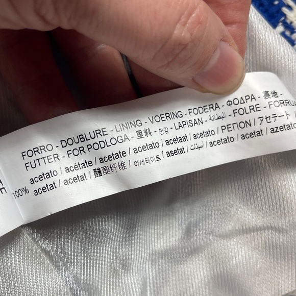 Zara Women's Blue and Cream Patterned Blazer - Picture 6 of 9